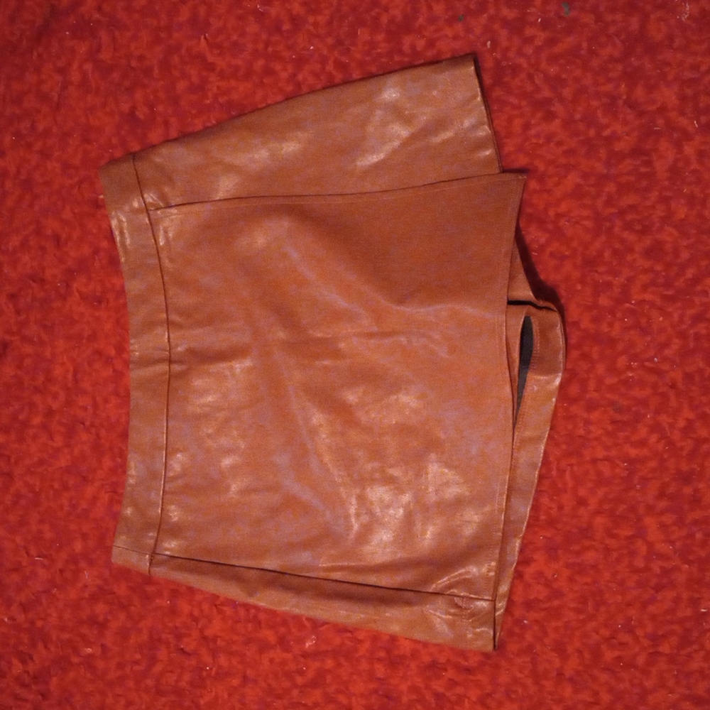 Iris women short skirt